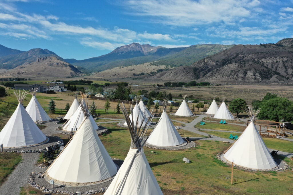 Dreamcatcher Tipi Glamping Retreat at North Yellowstone