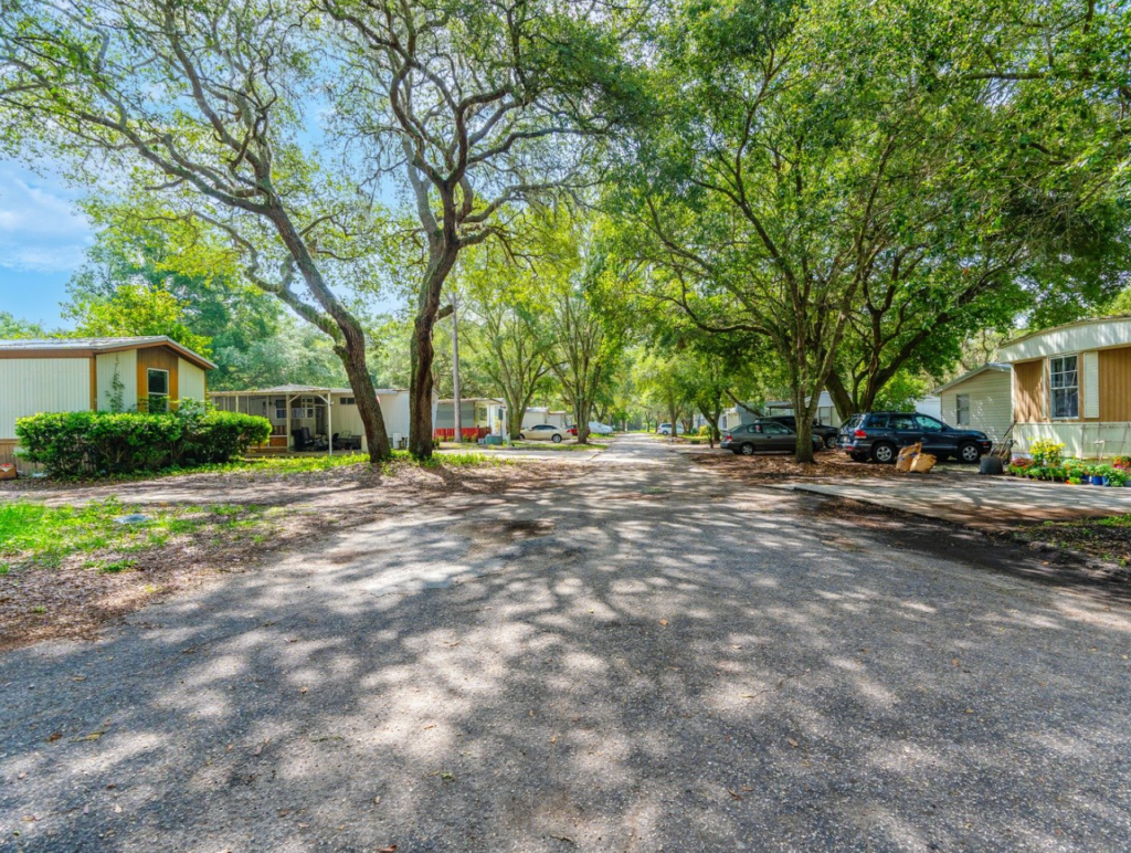 Lake Weir Pines Mobile Home Park