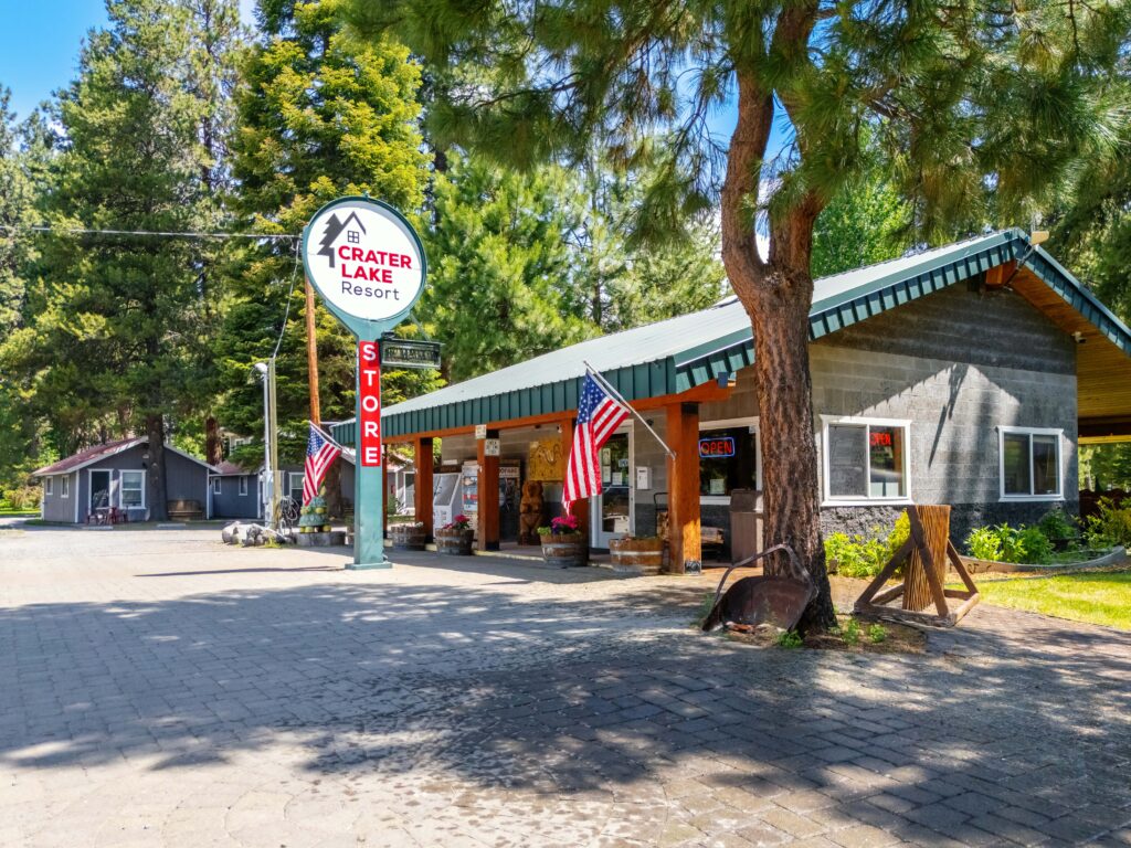 Crater Lake Resort